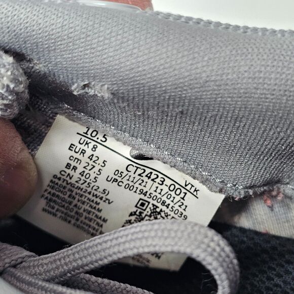 Nike Women's Size 10.5 React Infinity Run Flyknit 2 Grey White CT2423 001 - Picture 9 of 10